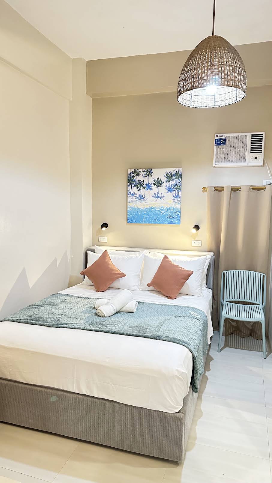 BARCO ELNIDO HOTEL Images Elnido Videos